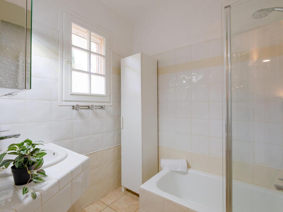 Holiday Home Les Agasses By Interhome Sainte-Maxime Exterior photo