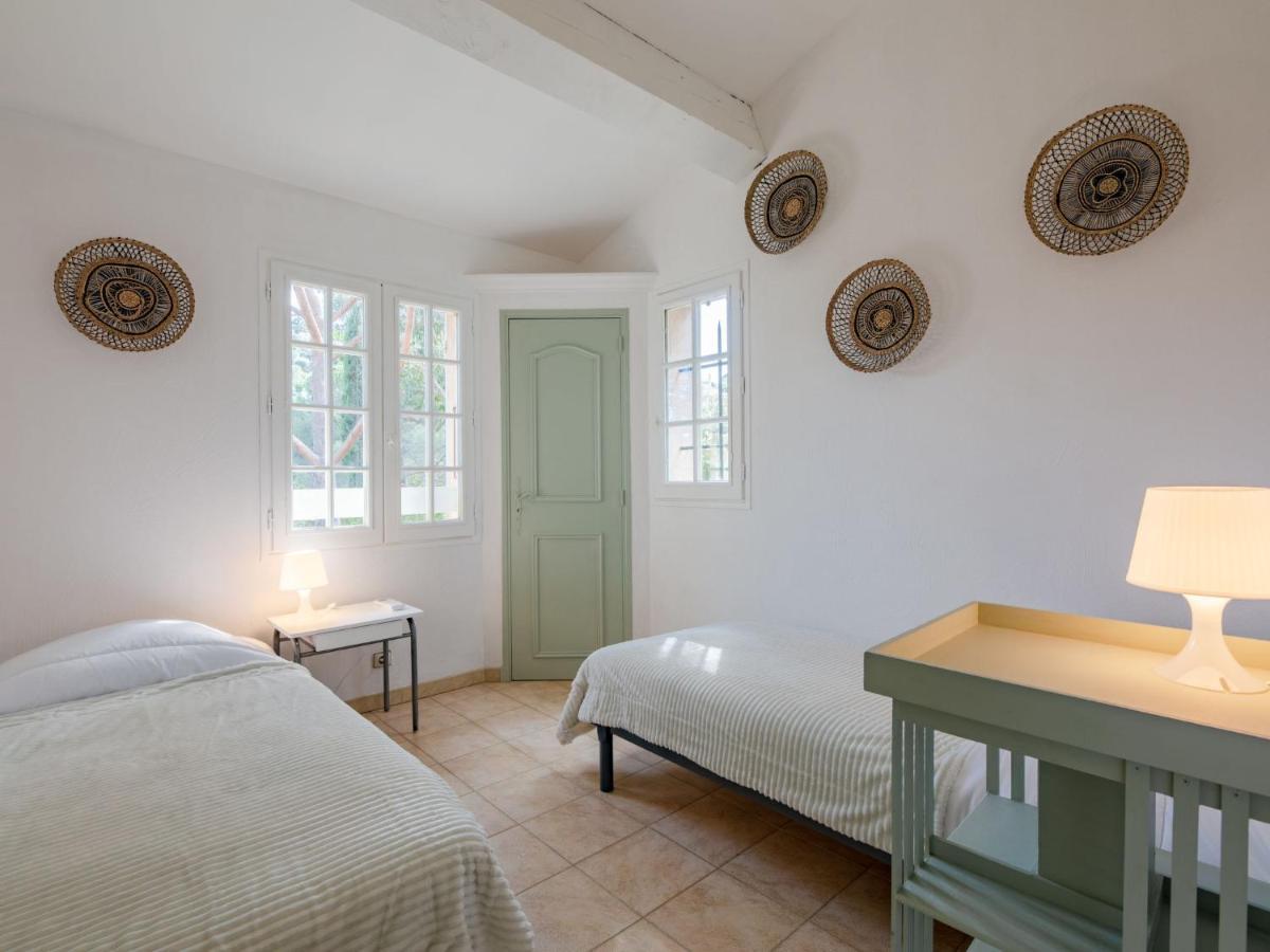 Holiday Home Les Agasses By Interhome Sainte-Maxime Exterior photo
